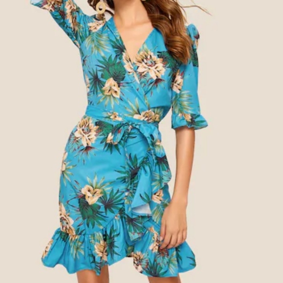 Self tie ruffle floral palm leaves dress med 4-6 - Picture 3 of 8